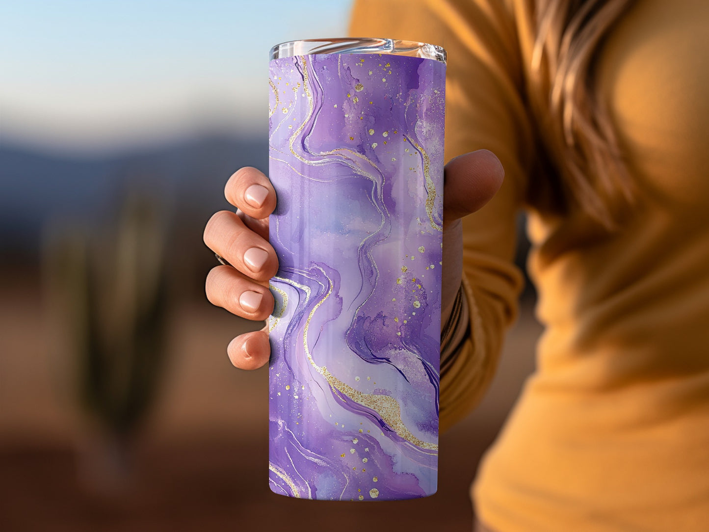 Elegant Purple Gold Veins Design for Unique Tumblers