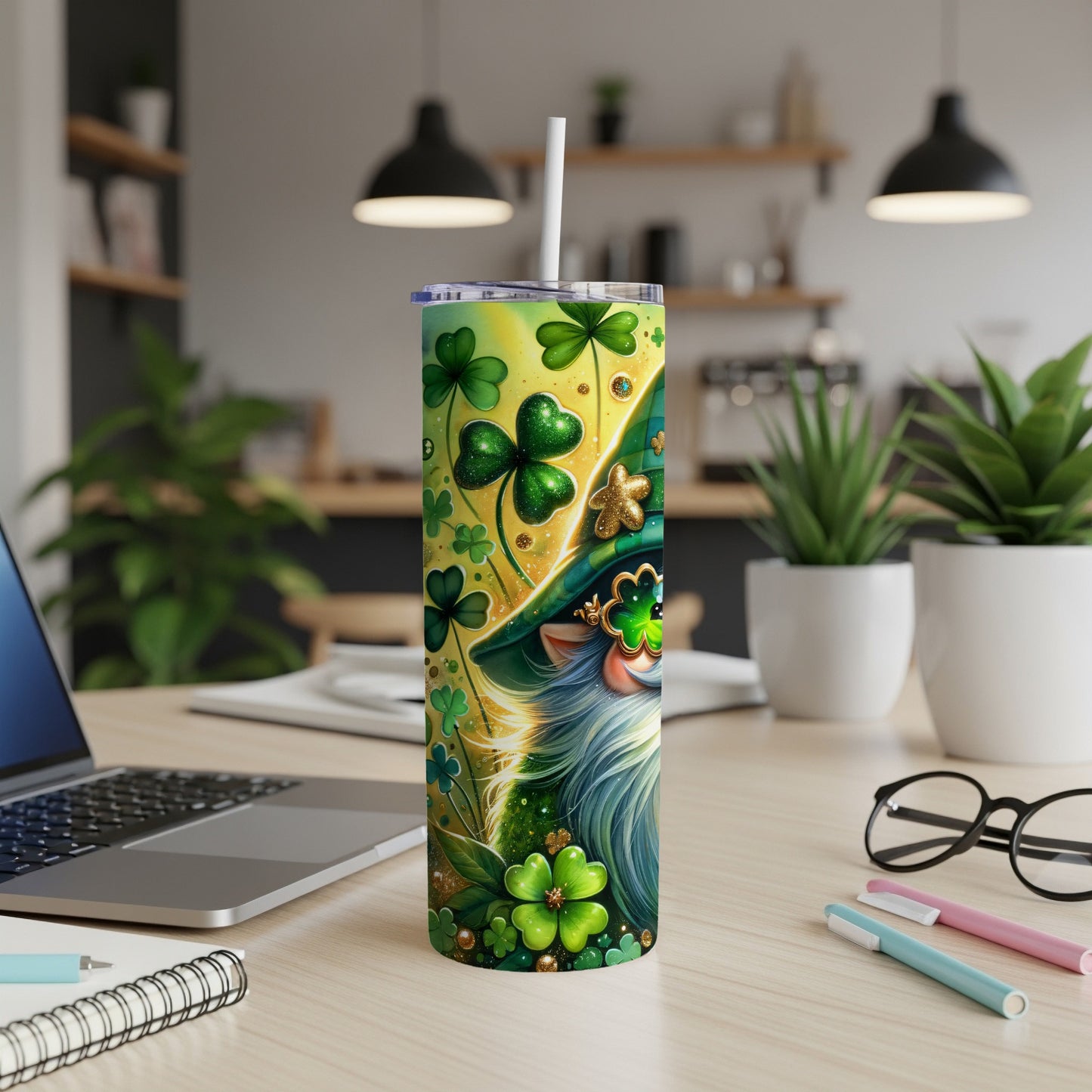 Green gnome with clovers and gold accents on a sparkly tumbler.