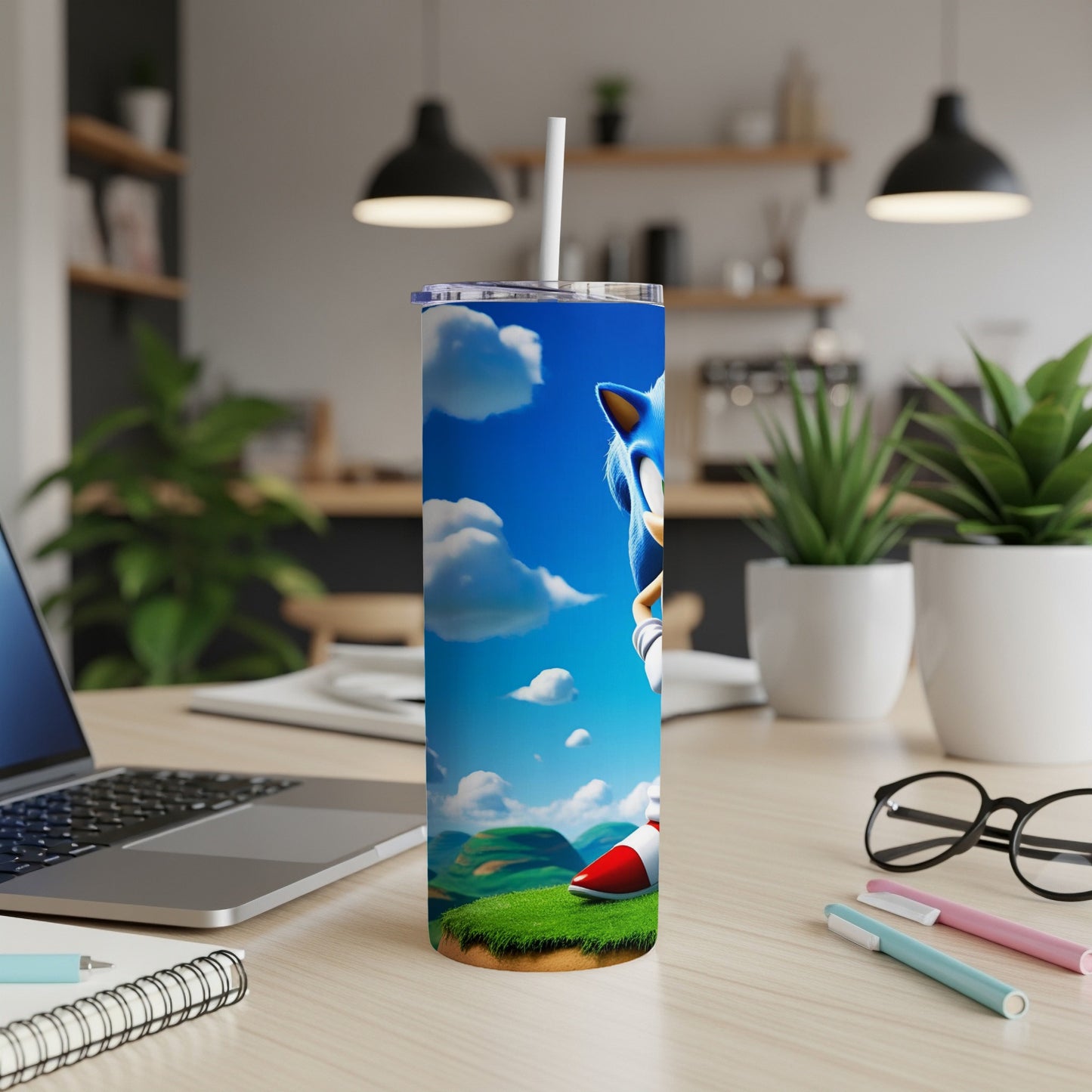 Sonic the Hedgehog peeking from behind a grassy hill on a blue sky tumbler.