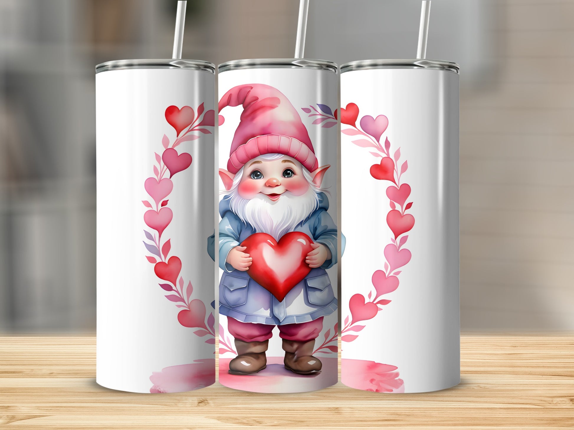 Gnome holding a heart, surrounded by a heart wreath, on a tumbler.