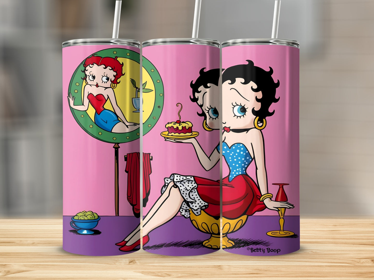 Betty Boop holding a slice of cake, 20oz tumbler.