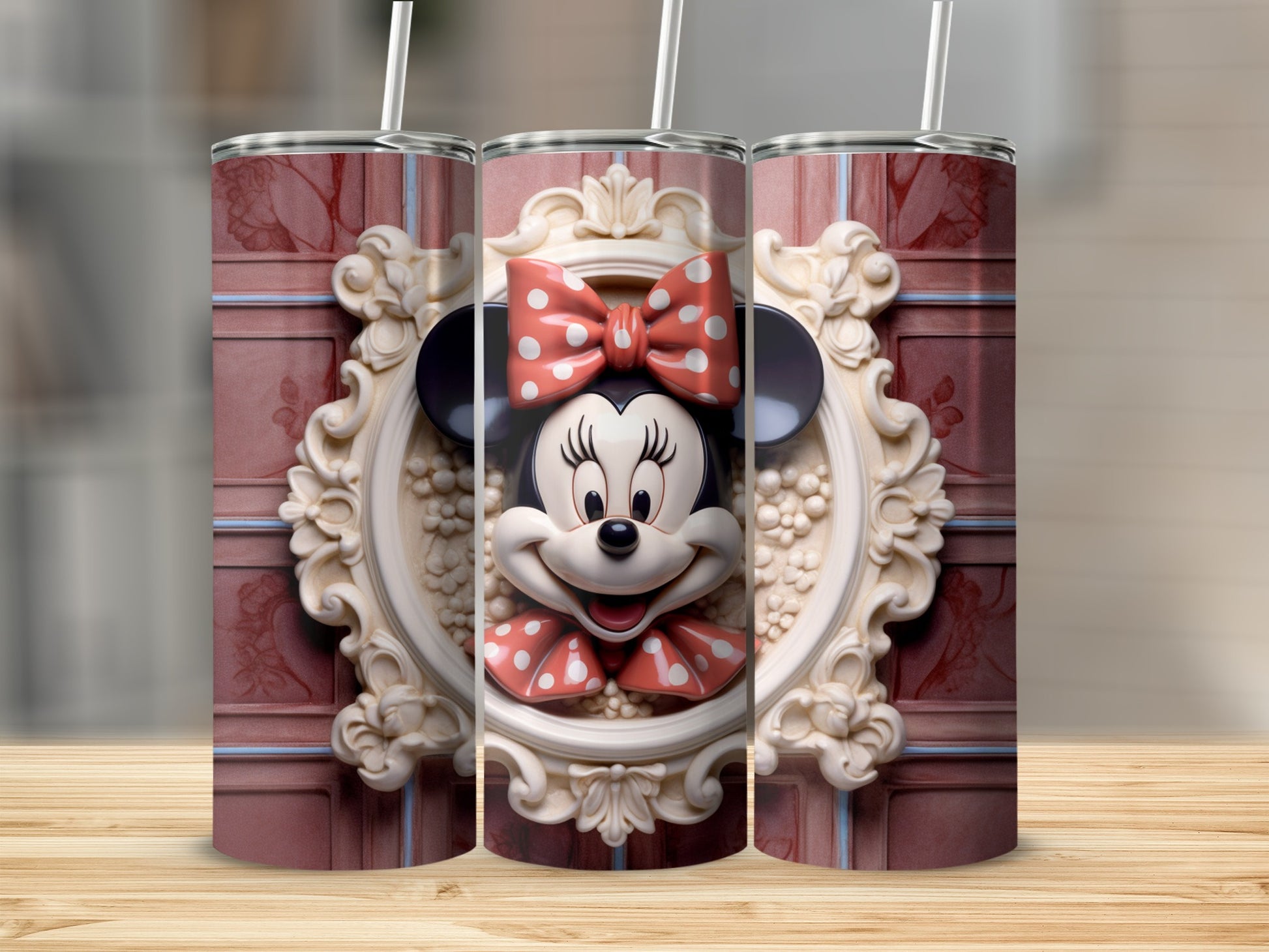 Minnie Mouse Tumbler with Decorative Frame Design