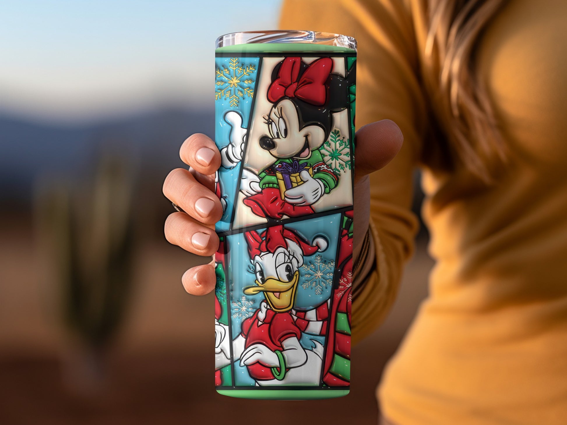 Minnie and Daisy Christmas Illustrated Tumbler Cup