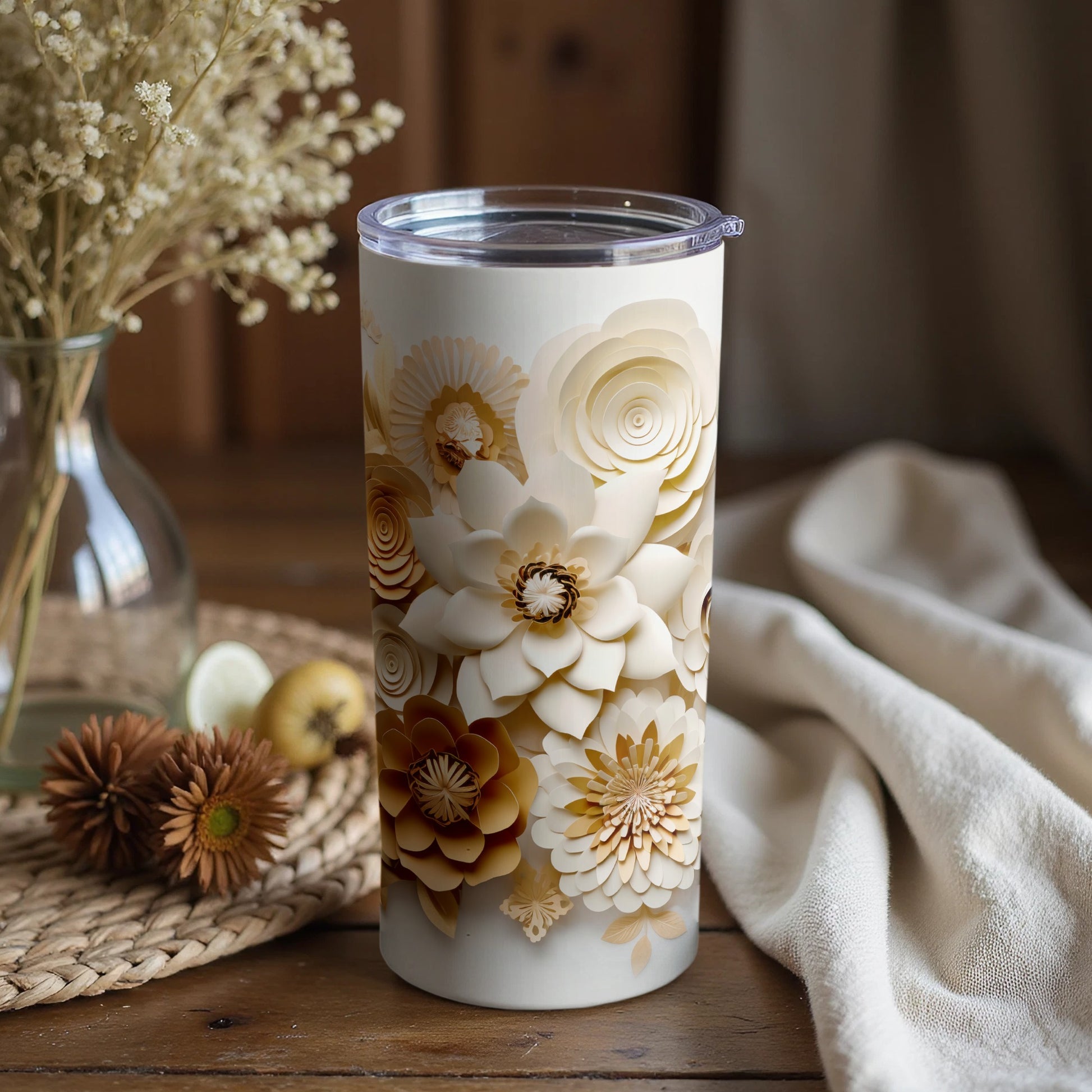 Elegant Floral Design Tumbler for Stylish Drinkware
