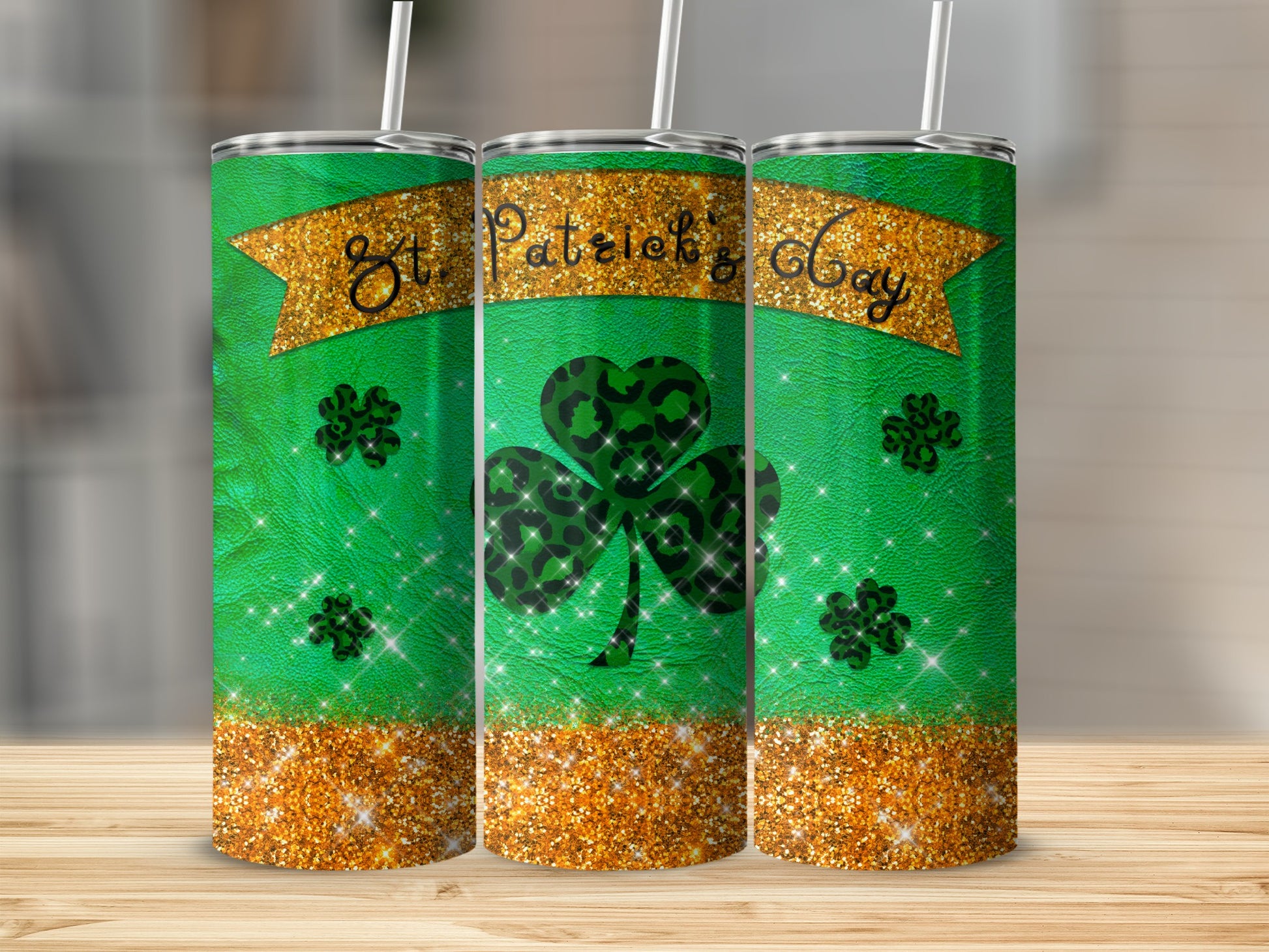 Green tumbler with St. Patrick's Day theme, glitter, and shamrocks.