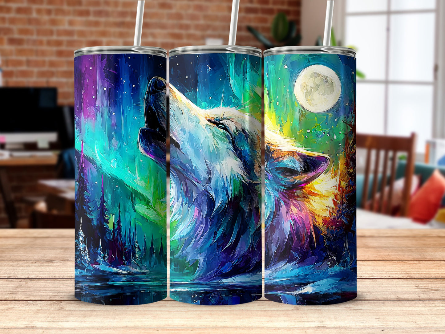 Howling Wolf Under Northern Lights Tumbler