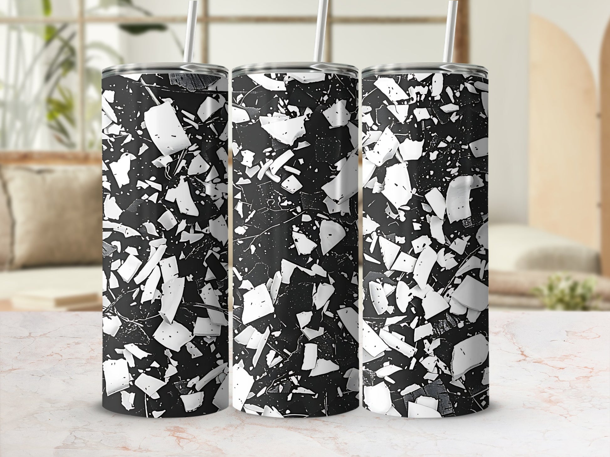 Black and White Abstract Shattered Design Tumbler