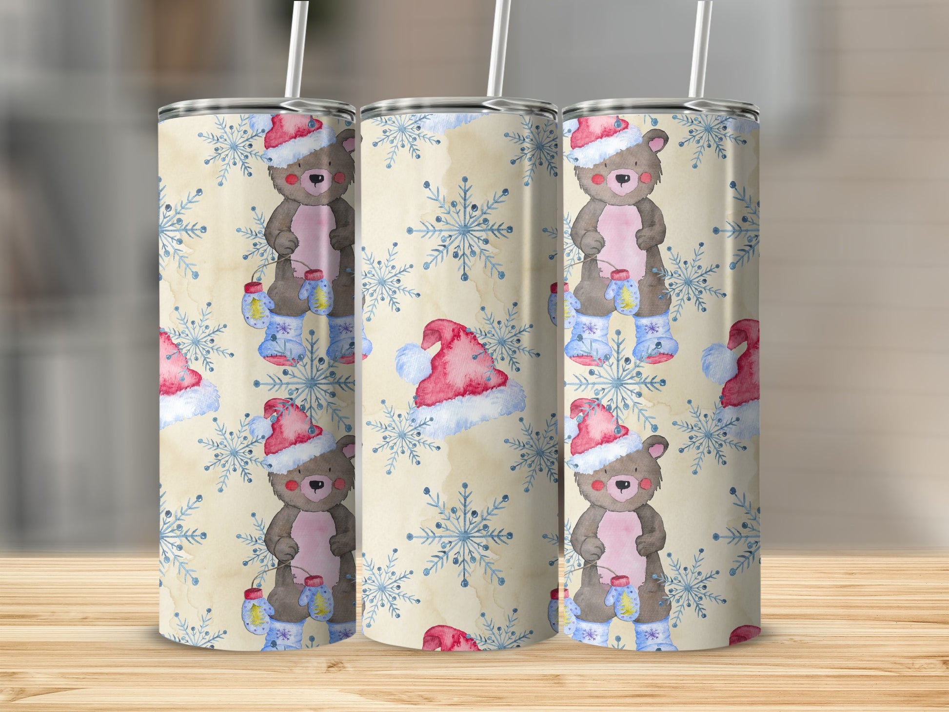 Bear and snowflake pattern on insulated tumblers.