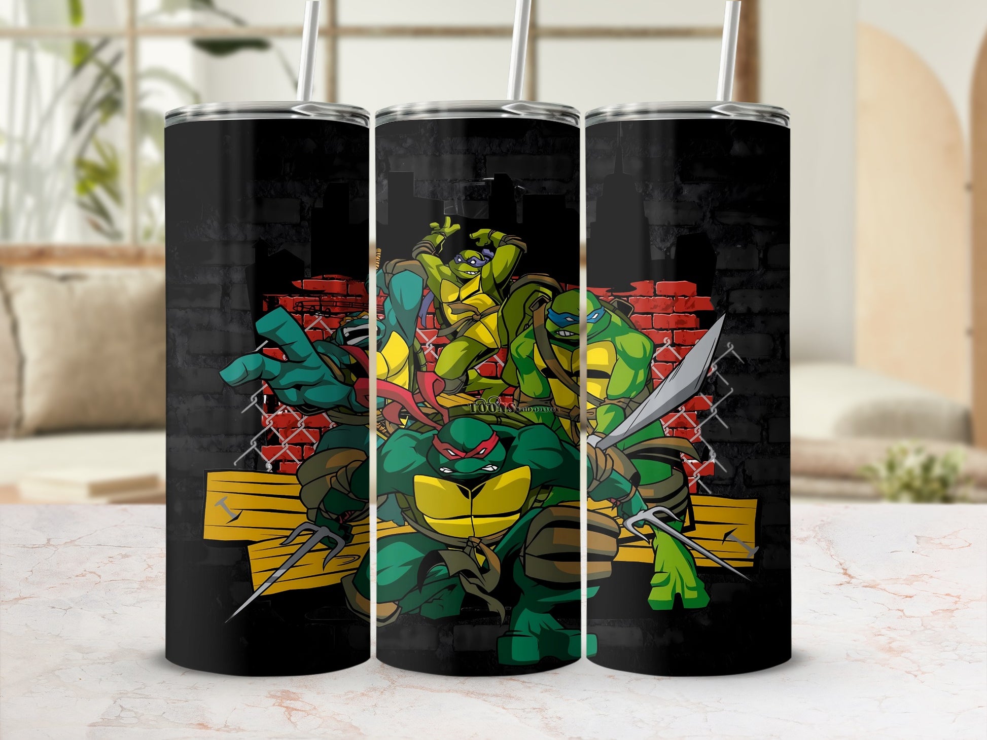 Ninja Turtles graffiti design insulated tumbler