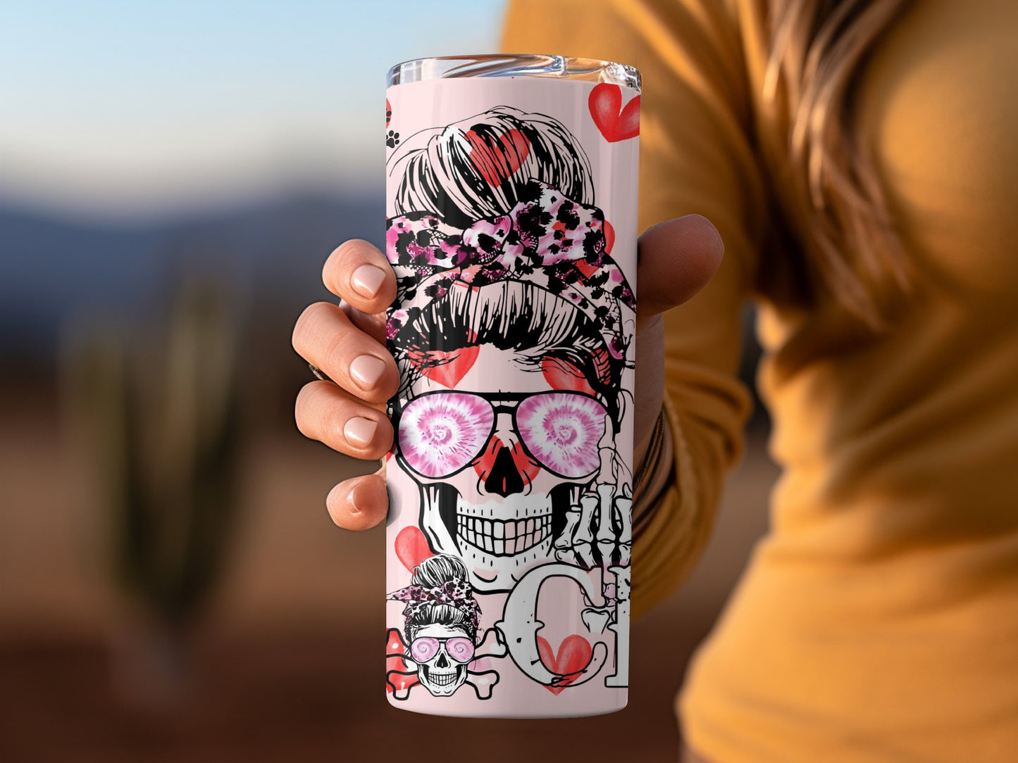 Retro Skull with Heart Pattern Insulated Tumbler