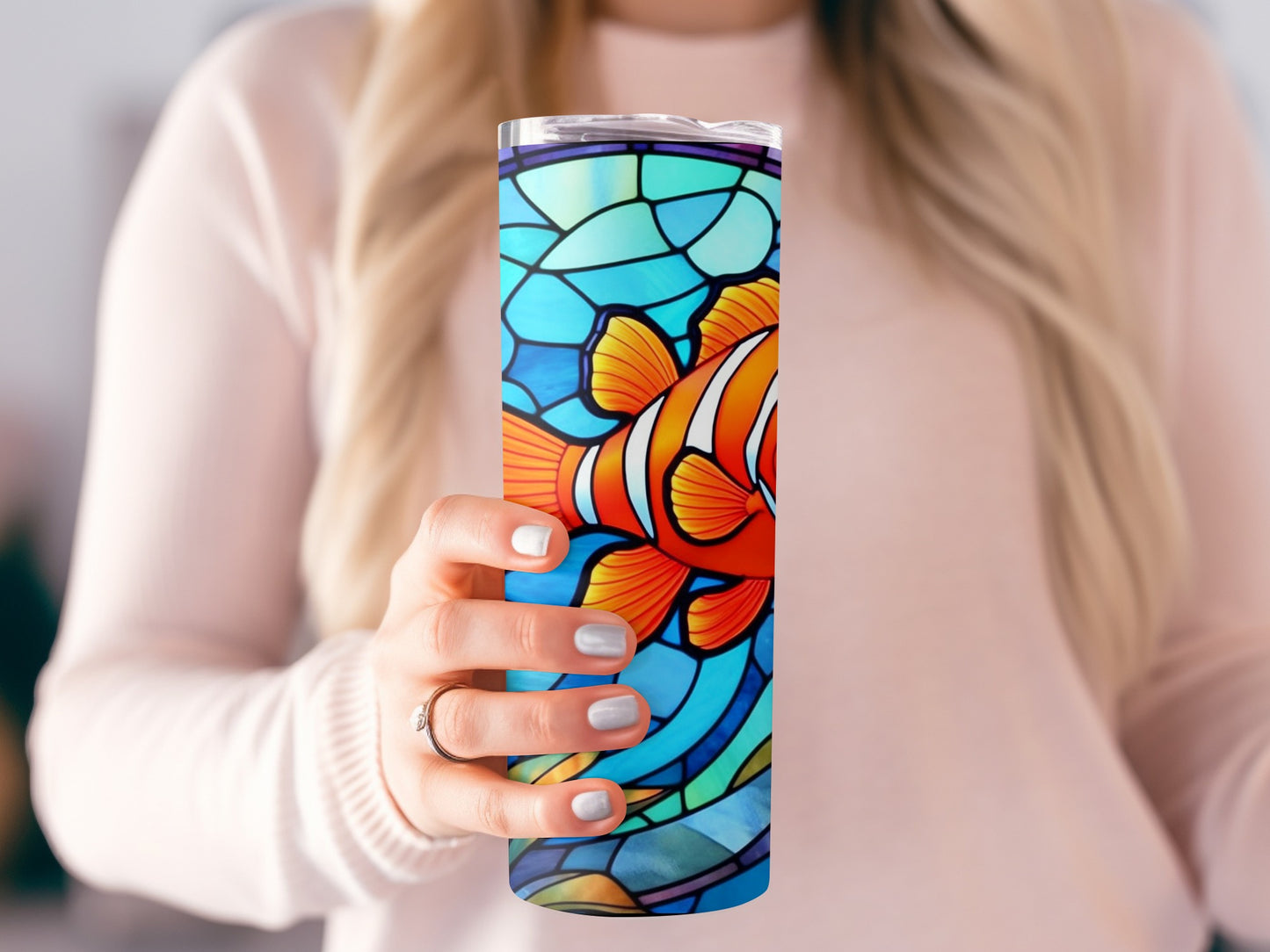 Vibrant Clownfish Art Design Tumbler for Beverages