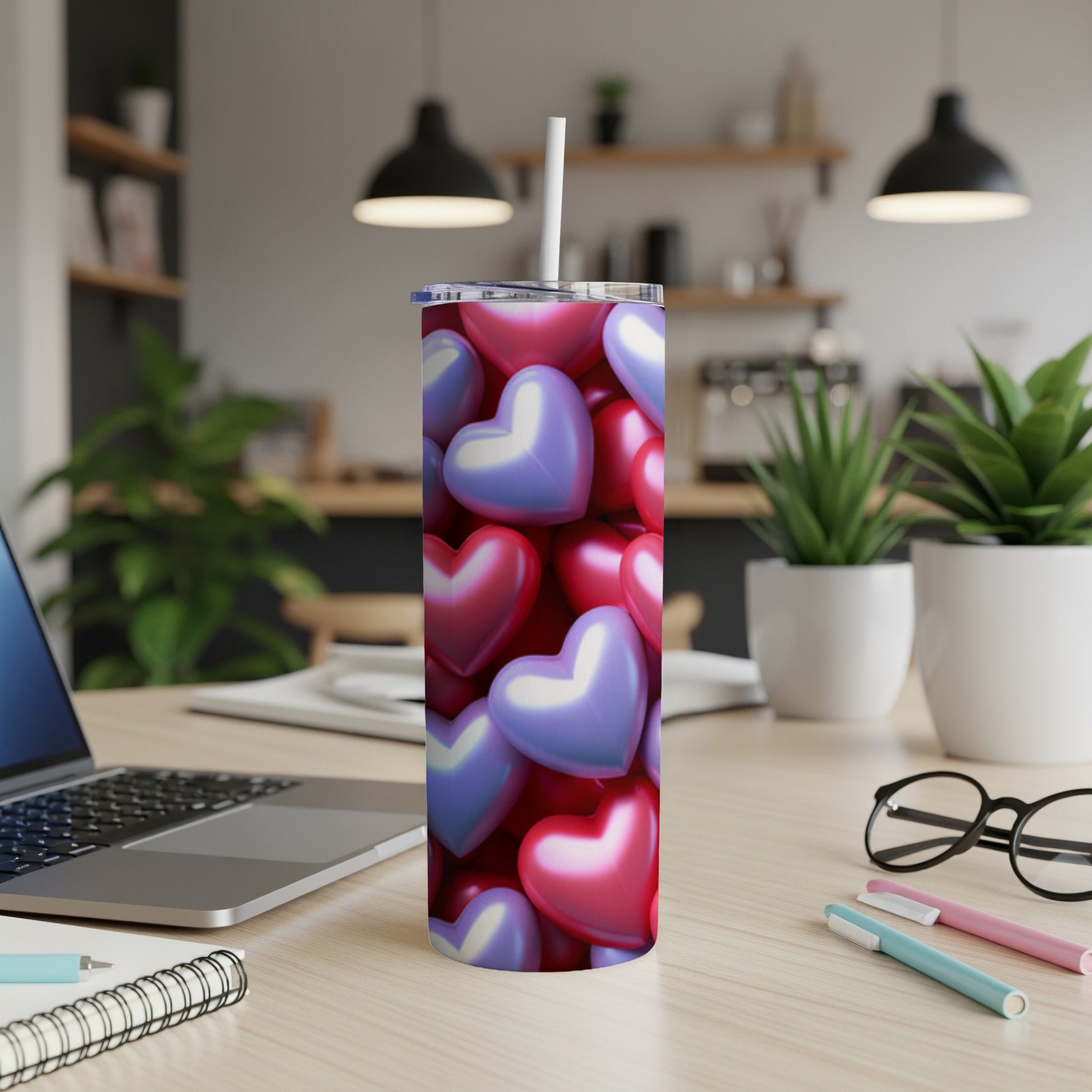 Tumbler with a repeating pattern of glossy pink and purple hearts.