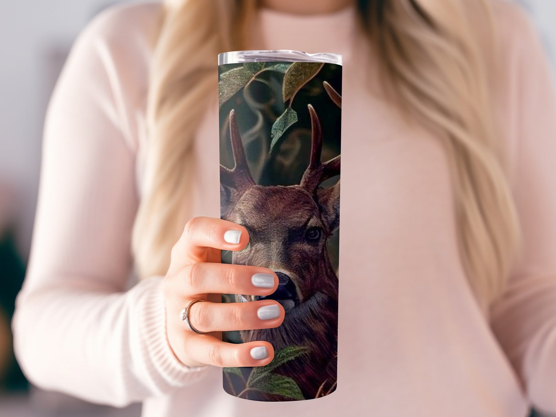 Deer Design Insulated Tumbler for Outdoor Enthusiasts