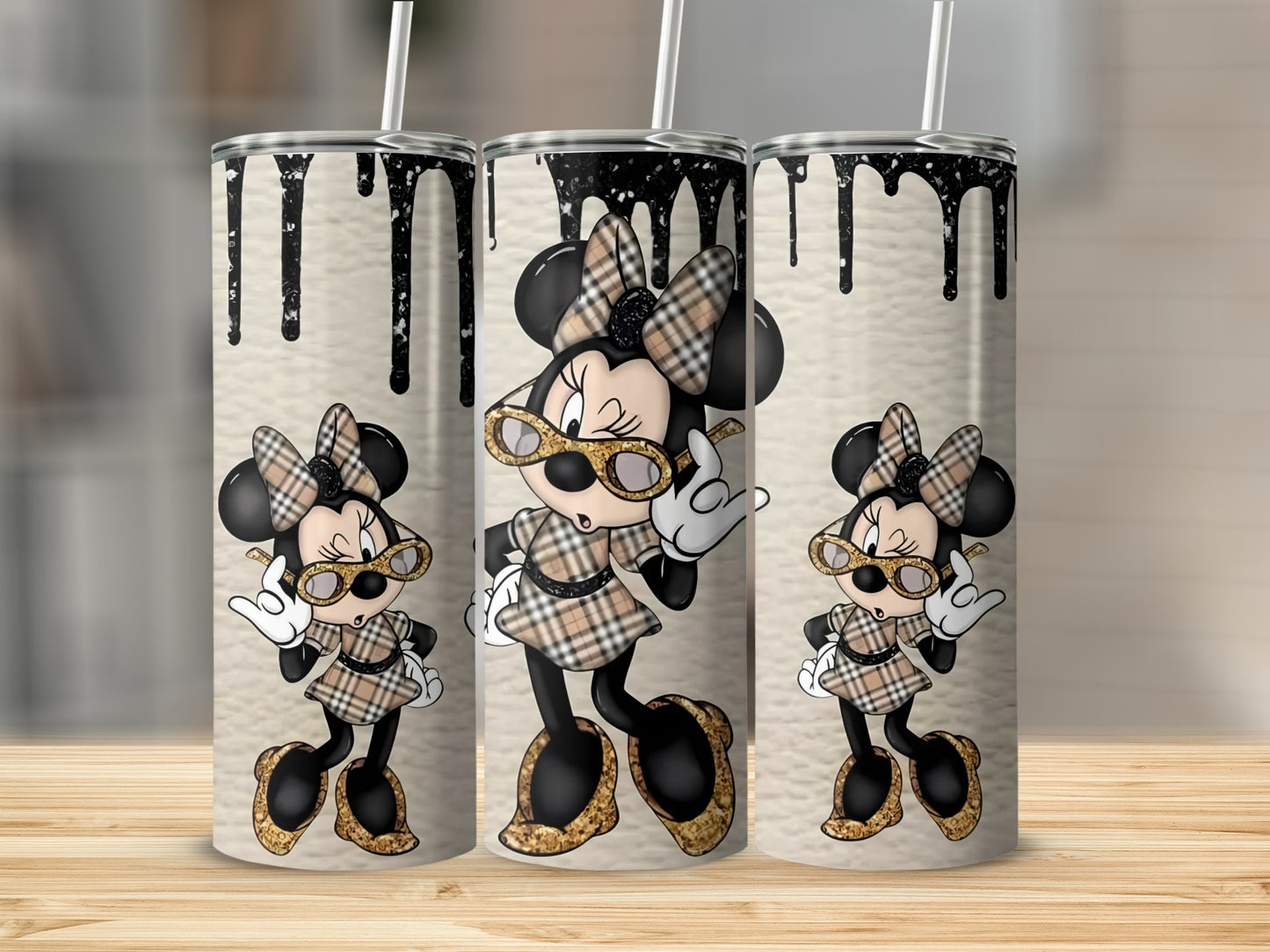 Stylish Minnie Mouse Tumbler with Chic Plaid Design