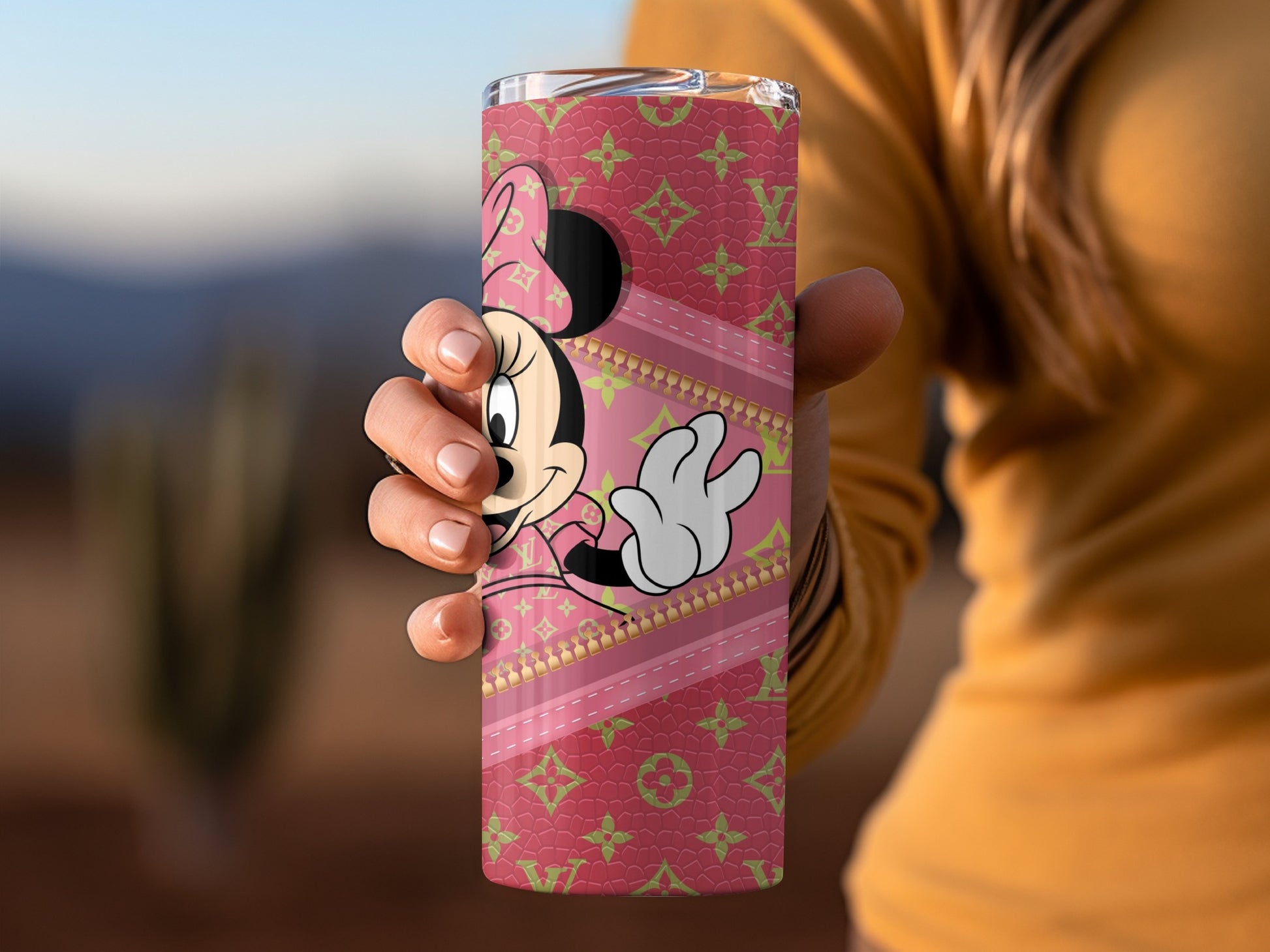 Pink Fashionable Minnie Mouse Design Tumbler